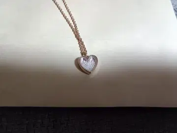 하트 모양 스톤 부착 목걸이