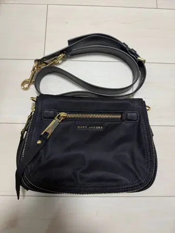 [ MARC JACOBS ] 블랙 숄더백