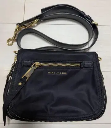 [ MARC JACOBS ] 블랙 숄더백