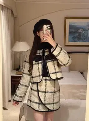 트위드 체크 무늬 리본 자켓 x 미니 스커트 셋업