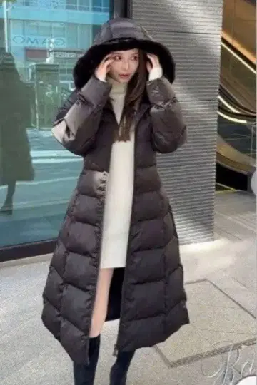 [ 시착만 한 상품 ] Rady 후드 부착 롱 다운 자켓 블랙