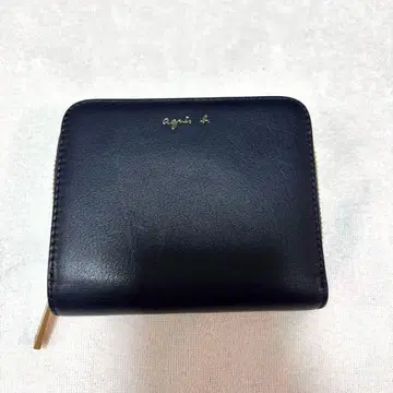 agnis b. 에네스베 네이비 가죽 지퍼식 접이식 지갑