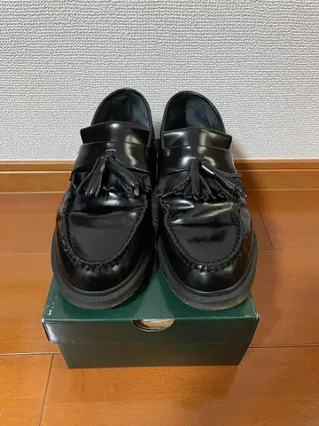 26cm UK7 Dr.Martens ADRIAN 태슬 로퍼