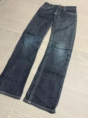 UNIQLO 프리미엄 데님