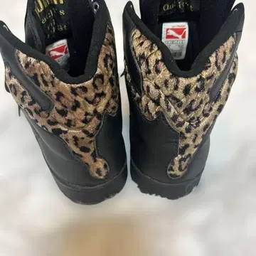 PUMA 레오파드 하이컷 스니커즈 블랙 x 골드 푸마 표범 무늬 새상품급