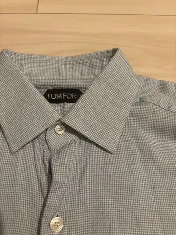 톰 포드 드레스 셔츠 라이트 블루 체크 무늬 스위스산 코튼 레이온