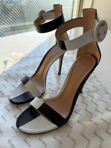 Gianvito Rossi 샌들 37 블랙 x 화이트 이탈리아제