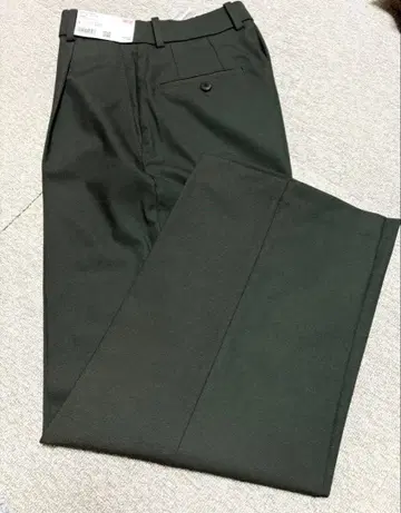 UNIQLO 턱 와이드 팬츠 다크 그린 S