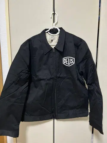 [ 새상품 미사용 ] DEUS EX MACHINA 자켓