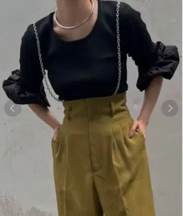 AMERI PINCH SLEEVE KNIT TOP