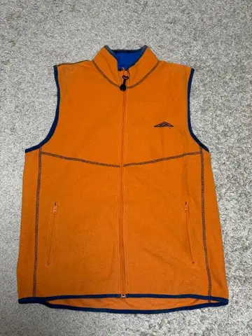 UMBRO 오렌지 플리스 베스트 슬리브리스