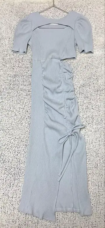 EATME 데콜테 리브 원피스 아이스 블루