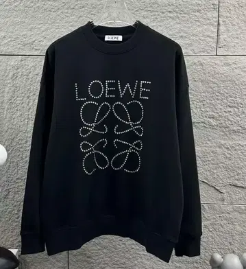 스톤 장식 블랙 맨투맨 M