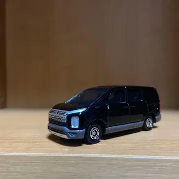 토미카 미쓰비시 델리카 D:5 단종