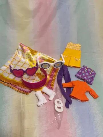 사라셰이즈 아웃핏