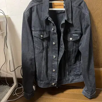 Calvin Klein 블랙 데님 자켓