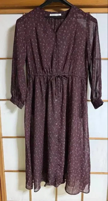 테치치테라스 TechichiTERRASSE 꽃무늬 원피스 버건디