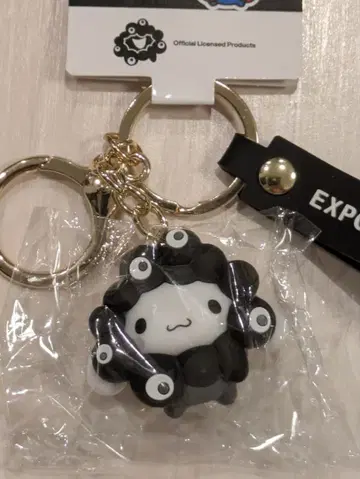 만박 한정판 블랙 미야쿠미야쿠 흑백 키링 [ 시나몬 롤 ]