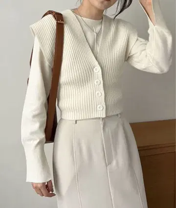 [ 새상품 ] 카프리슈레 마쥬 멀티 베스트 SET 풀오버