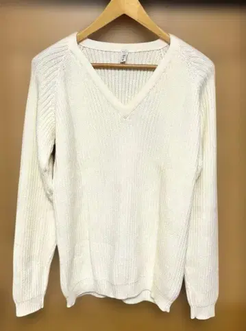 이탈리아제 울100% 화이트 니트 L