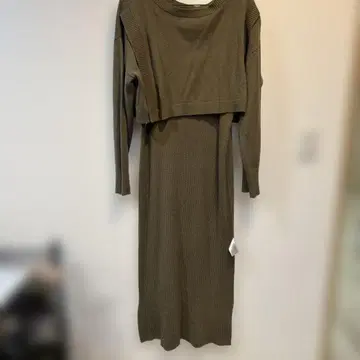 올리브색 리브 편직 셋업 M