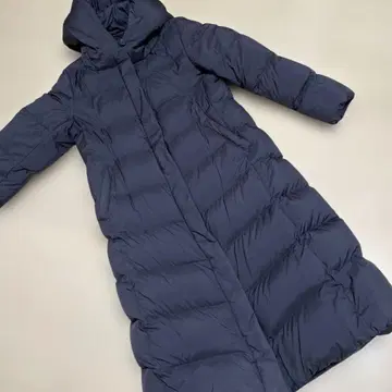 PLST 블랙 후드 부착 롱 다운 자켓