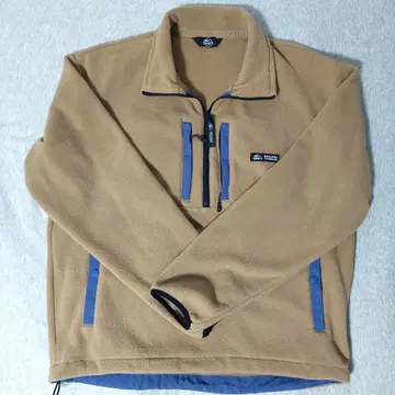 CAMP7 베이지 플리스 하프 지퍼 상의