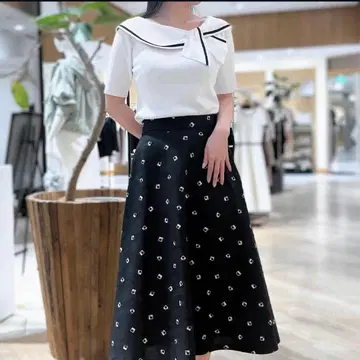 스트로베리 필드 리본 티셔츠