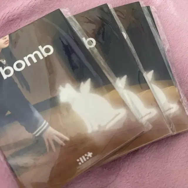 아일릿 bomb 위버스 앨범 싸게 일괄 처분