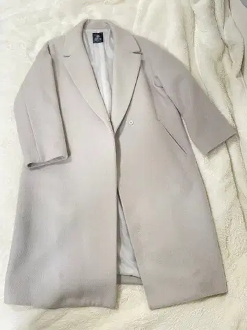 라이트 그레이 오버 사이즈 롱 코트