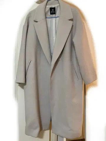 라이트 그레이 오버 사이즈 롱 코트