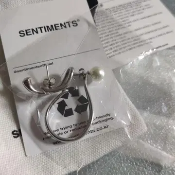 SENTIMENTS 실버 펄 후프 귀걸이