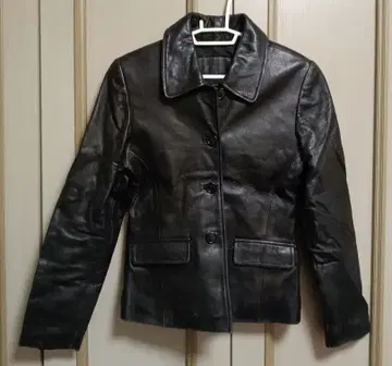 블랙 가죽 자켓 버튼 포함 10,000엔