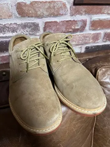 호킨스 베이지 스웨이드 신발