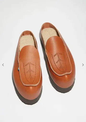 Platform Curve-Toe Loafers