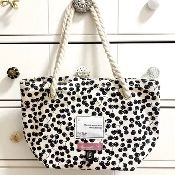 Herlipto * 체리 토트 (Black)