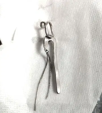 DROP SLY 실버 모던 체인 귀찌