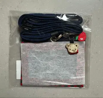 미사용 새상품 [ 파밀리아 ] 네임 홀더 빨간색 계열 체크