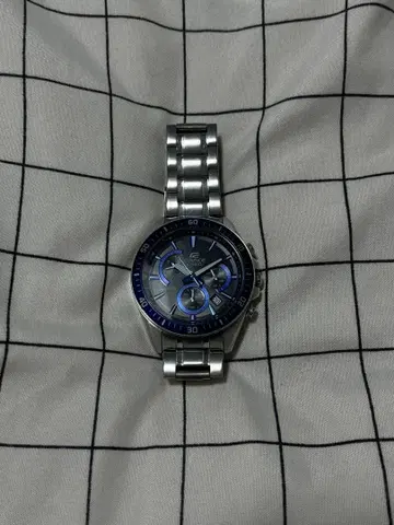 EDIFICE 크로노그래프 스테인리스 스틸 손목시계