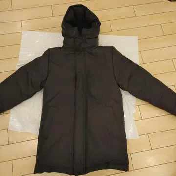 피레넥스 안시 블랙 와펜 퍼 결품