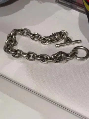 스컬 팔찌 전체 길이 약 21cm