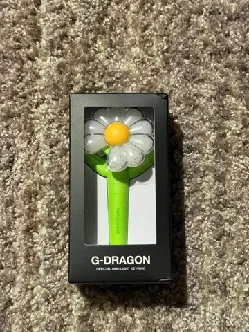 새상품 G-DRAGON 지용 미니 응원봉 키링 라이트 그린