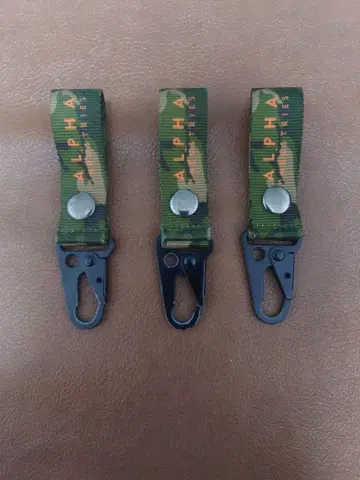 알파 카라비너 키링