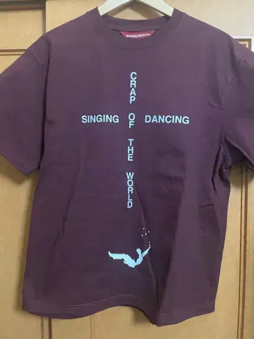 유니크 디자인 T셔츠