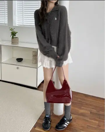 [ U.S. POLO ASSN ] 카라 부착 샤기 볼륨 슬리브 니트