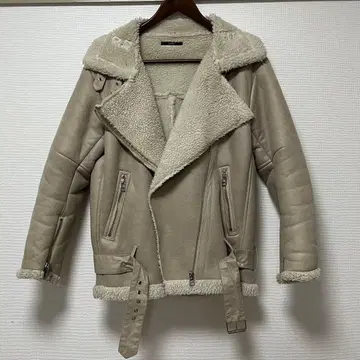 EMODA 무스탕 코트 아이보리