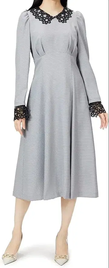 질스튜어트 그레이 레이스 옷깃 원피스