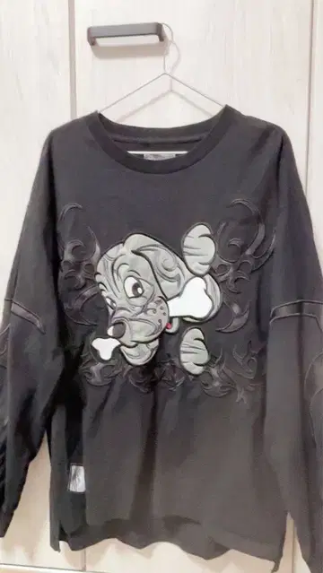 갈피 GALFY 부족 롱T 블랙