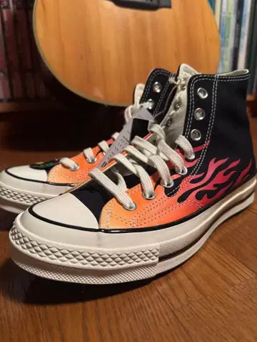[미사용 새상품] CONVERSE ct70 파이어 패턴 프레임