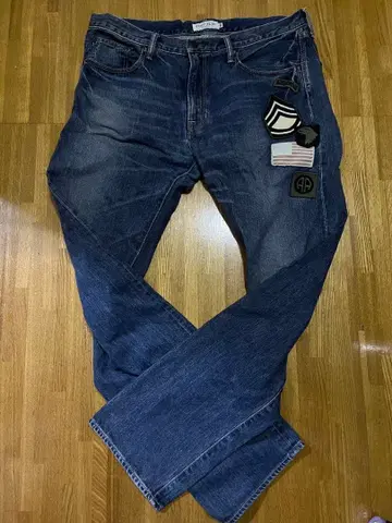 AVIREX TYPE BLUE 패치 데님 [ 36 ]